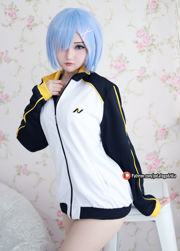 [Foto COSER celebrità di Internet] Miss Coser Potato Godzilla - Rem In Subaru Jacket