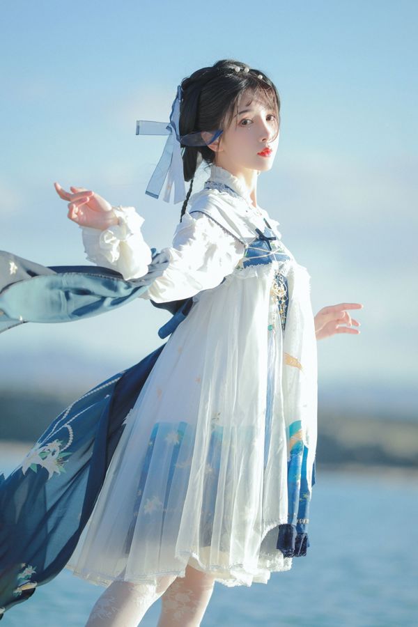 [COSER de celebridades de Internet] El bloguero de Weibo Cang Boss - Sea Life Bright Moon