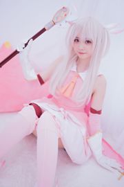 Sister Ono dengan "Baju Renang Kucing + Gadis Ajaib Illiya" [Kecantikan COSPLAY]