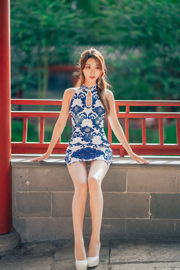 [Cosplay] Popular Coser Kurokawa - Blue and White Cheongsam