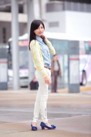 Keai "Taiwan Pure Girl Street Shoot"